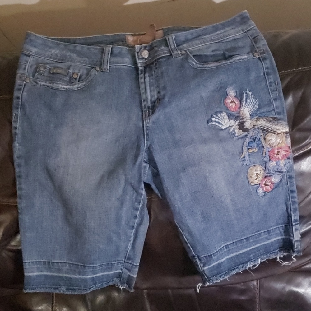 Jean bermuda shorts with embroidery - juniors